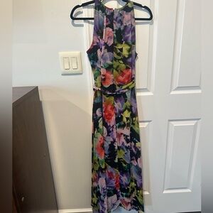 Elie Tahari floral printed keyhole front dress with sash
